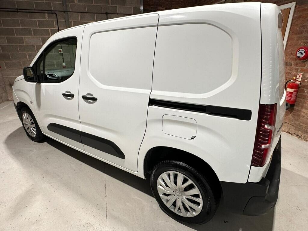 Peugeot Partner 1.5 Bluehdi 1000 Grip Standard Panel Van Diese White #11
