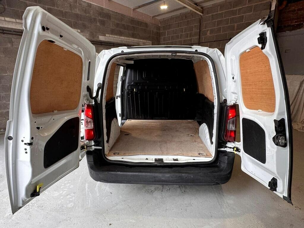 Peugeot Partner 1.5 Bluehdi 1000 Grip Standard Panel Van Diese White #33