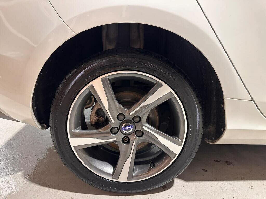 Volvo V40 V40 Momentum Nav T2 Black #55