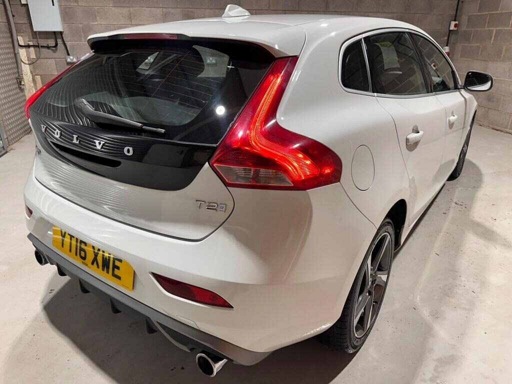 Volvo V40 V40 Momentum Nav T2 Black #8