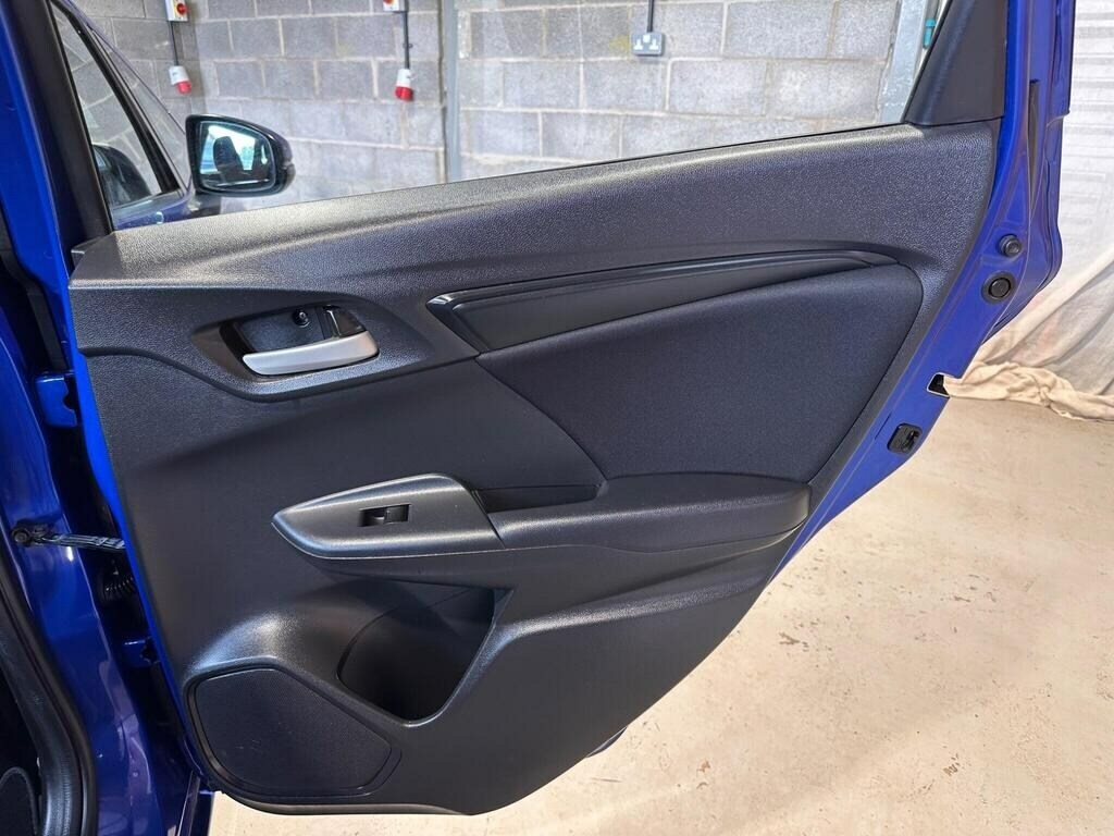Honda Jazz 1.3 Ex Navi Cvt Black #35