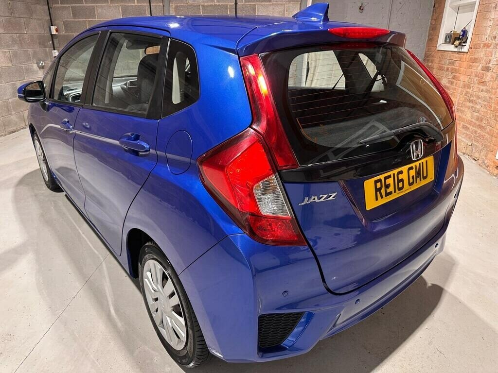 Honda Jazz 1.3 Ex Navi Cvt Black #10