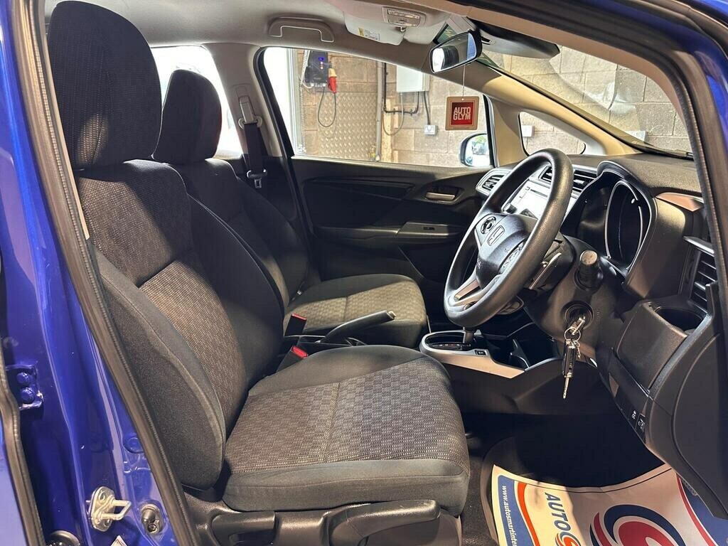 Honda Jazz 1.3 Ex Navi Cvt Black #18