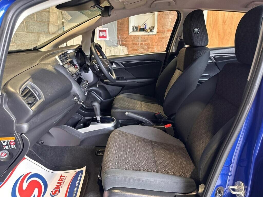 Honda Jazz 1.3 Ex Navi Cvt Black #45