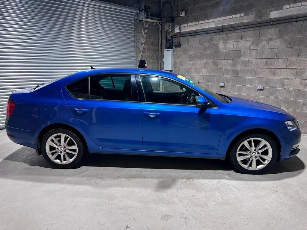 Skoda Octavia 1.6 Tdi Cr Se L Blue #4