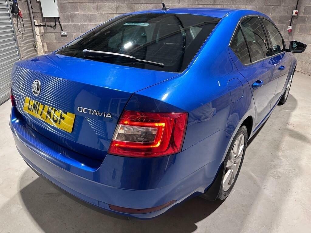 Skoda Octavia 1.6 Tdi Cr Se L Blue #6