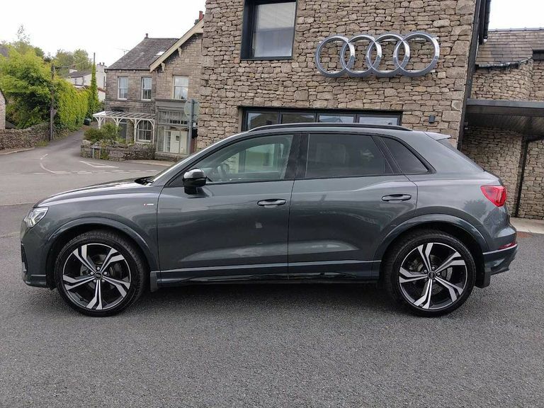 Audi Q3 Black Edition 35 Tfsi 150 Ps S Tronic PF25UGT Grey #4