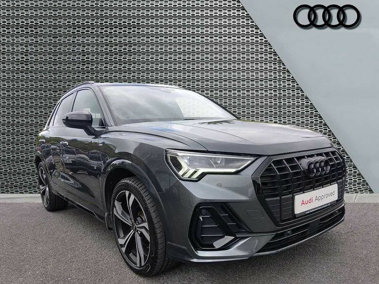 Audi Q3 Black Edition 35 Tfsi 150 Ps S Tronic Grey