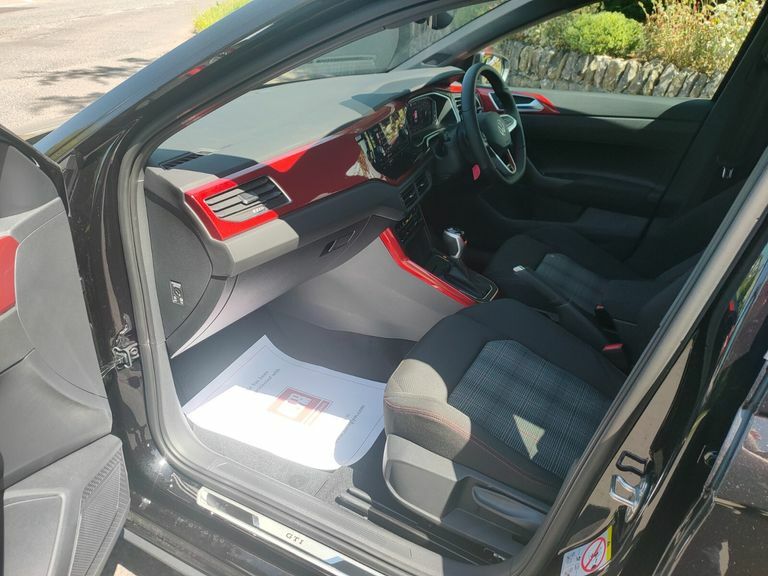 Volkswagen Polo 2.0 Tsi Gti Dsg Black #3