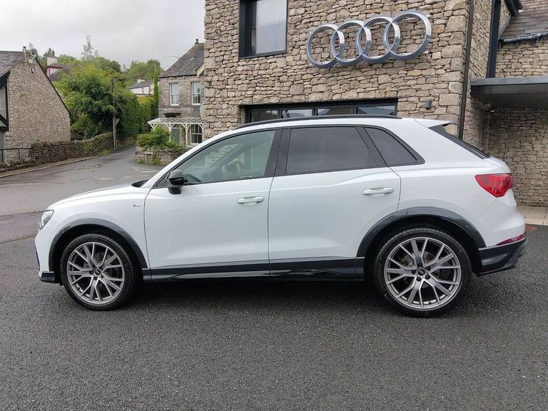 Audi Q3 Black Edition 35 Tfsi 150 Ps S Tronic PK75YBU White #4