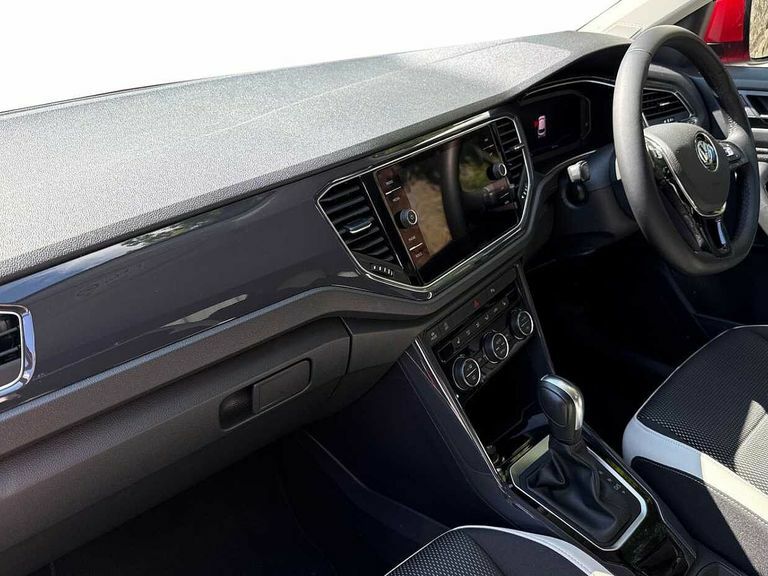 Volkswagen T-Roc 1.5 Tsi Evo Sel Dsg Red #2