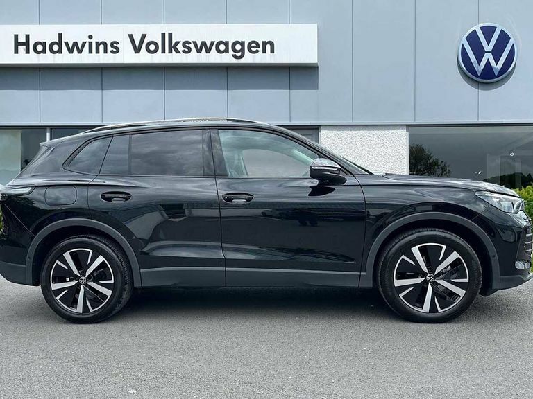 Volkswagen Tiguan 1.5 Etsi 150 Match Dsg PN26TBX Black #4