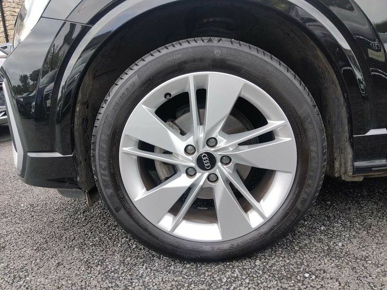 Audi Q2 S Line 35 Tfsi 150 Ps S Tronic DF73SRZ Black #5