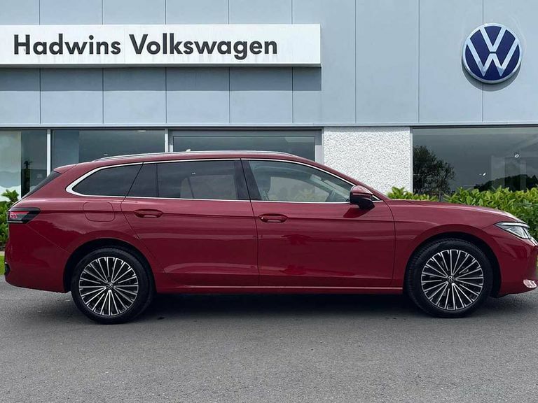 Volkswagen Passat 1.5 Etsi Elegance Dsg PK26GZR Red #4
