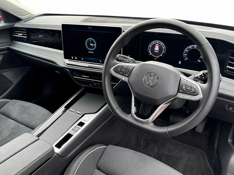 Volkswagen Passat 1.5 Etsi Elegance Dsg PK26GZR Red #6