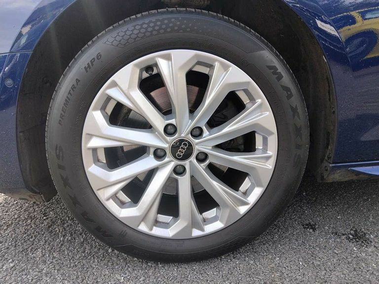 Audi A4 Avant Avant Sport 35 Tfsi 150 Ps S Tronic PL73XXJ Blue #5