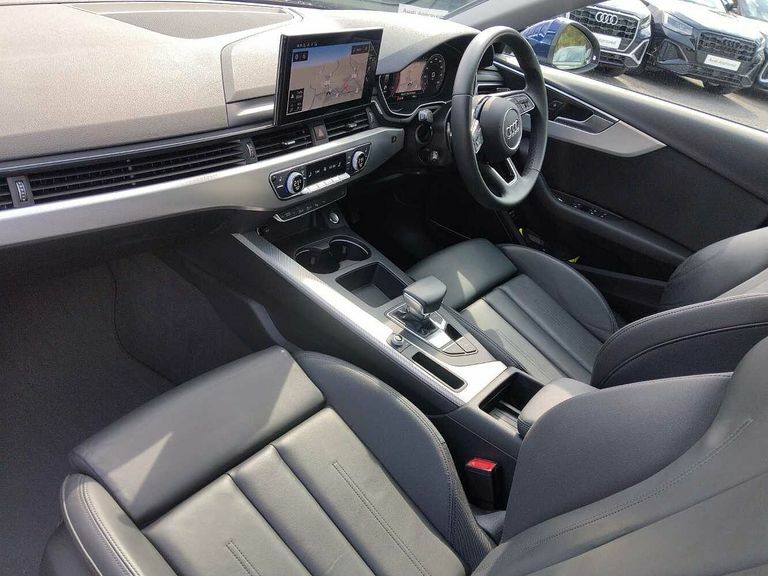 Audi A4 Avant Avant Sport 35 Tfsi 150 Ps S Tronic PL73XXJ Blue #2