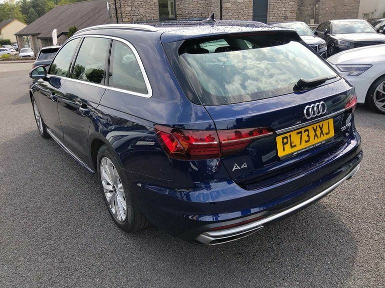 Audi A4 Avant Avant Sport 35 Tfsi 150 Ps S Tronic PL73XXJ Blue #3