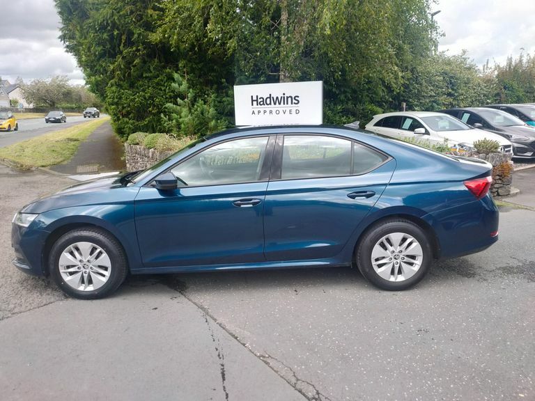 Skoda Octavia 1.5 Tsi Se Blue #5