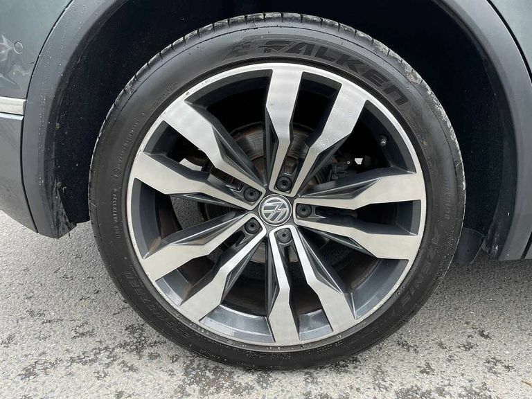 Volkswagen Tiguan 2.0 Tsi 190 4Motion R-line Tech Dsg Grey #5