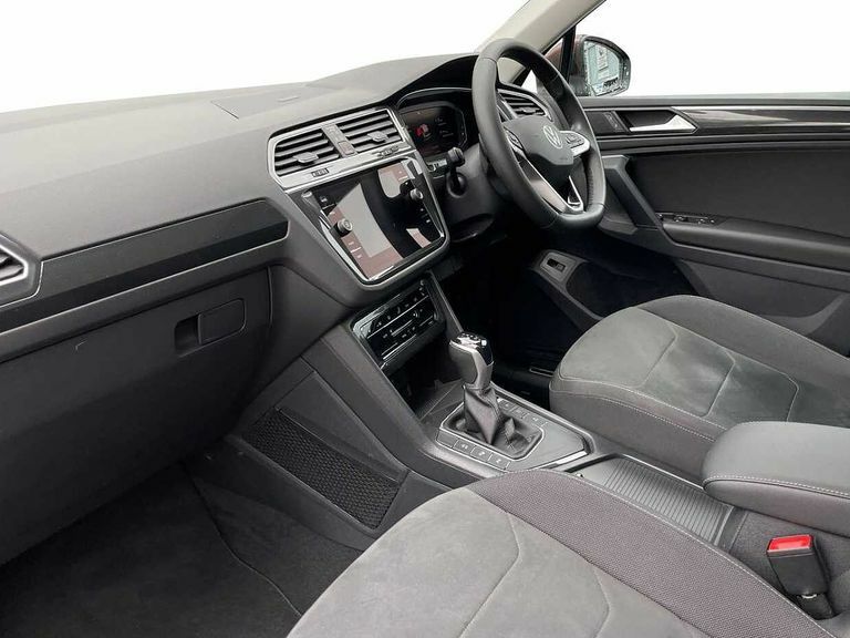 Volkswagen Tiguan 1.5 Tsi 150 Elegance Dsg PK71DKJ Brown #2