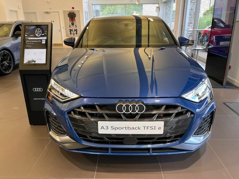 Audi A3 2.0 Tdi S Line  #1