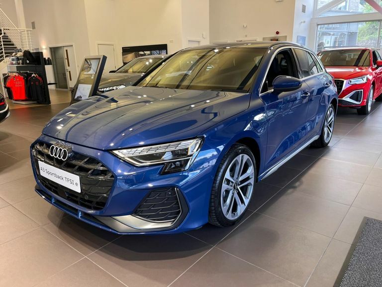 Audi A3 2.0 Tdi S Line  #2