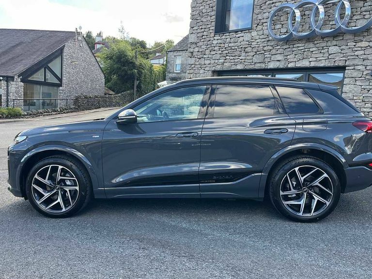 Audi Q6 E-Tron Q6 Suv Black Edition E-tron Quattro 315,00 Kw Grey #4