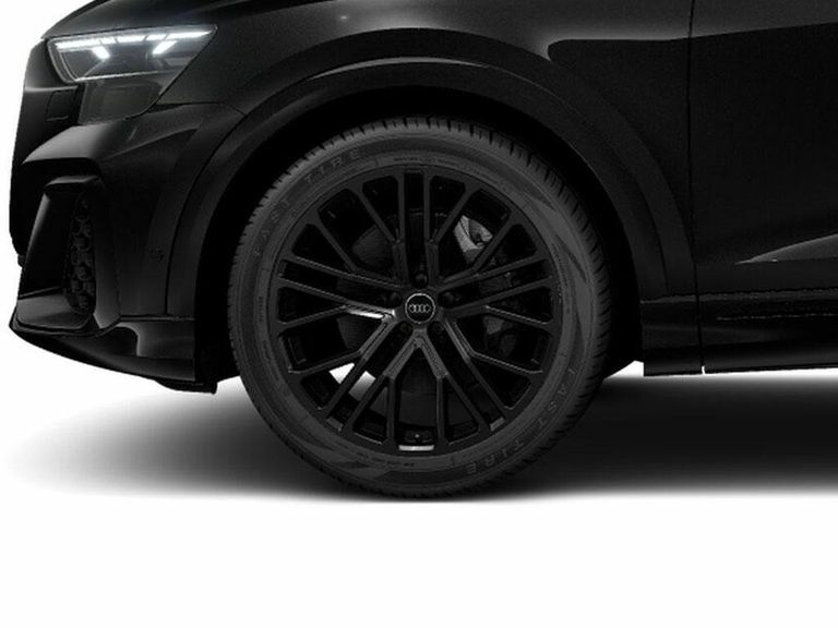 Audi Q8 Black Edition Black #7