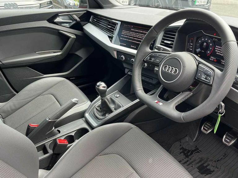 Audi A1 Black Edition 30 Tfsi 116 Ps 6-Speed PK26FKB Red #6
