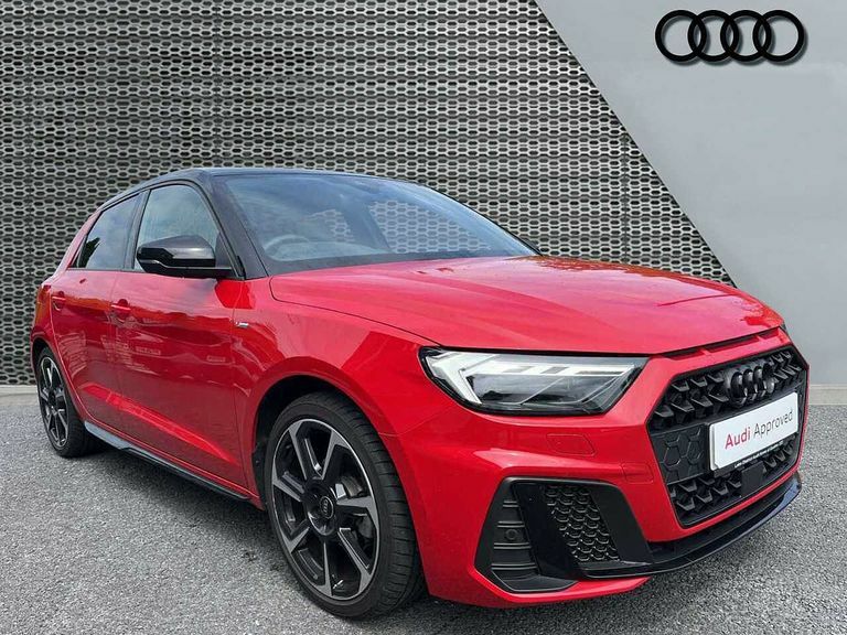 Audi A1 Black Edition 30 Tfsi 116 Ps 6-Speed Red