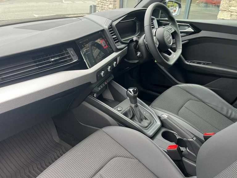 Audi A1 Black Edition 35 Tfsi 150 Ps S Tronic PK26ELW Blue #2
