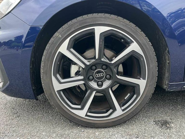 Audi A1 Black Edition 35 Tfsi 150 Ps S Tronic PK26ELW Blue #5