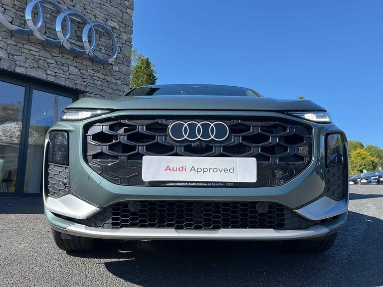 Audi Q3 Edition 1 Tfsi 150 Ps S Tronic Green #24