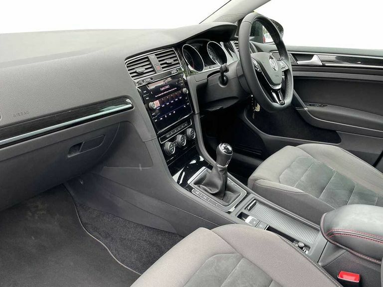Volkswagen Golf 2.0 Tdi Gt Edition Black #2
