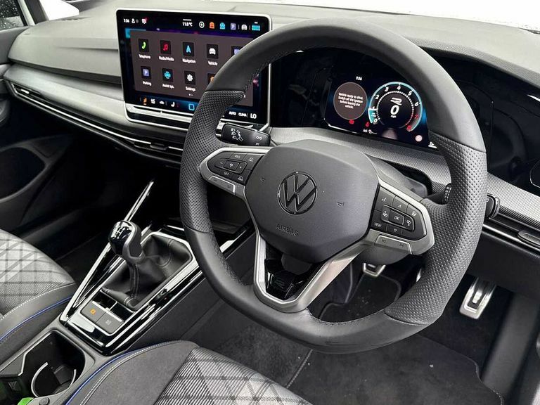 Volkswagen Golf 1.5 Tsi 150 Black Edition White #6