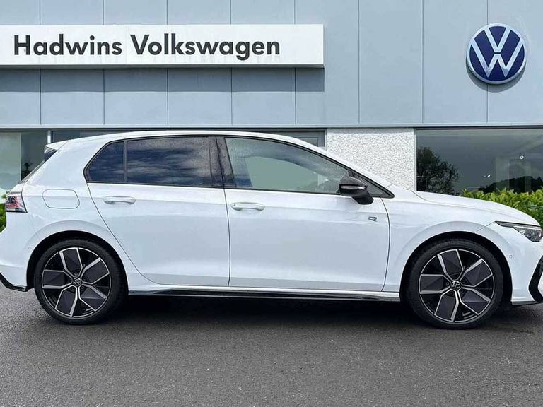 Volkswagen Golf 1.5 Tsi 150 Black Edition White #4
