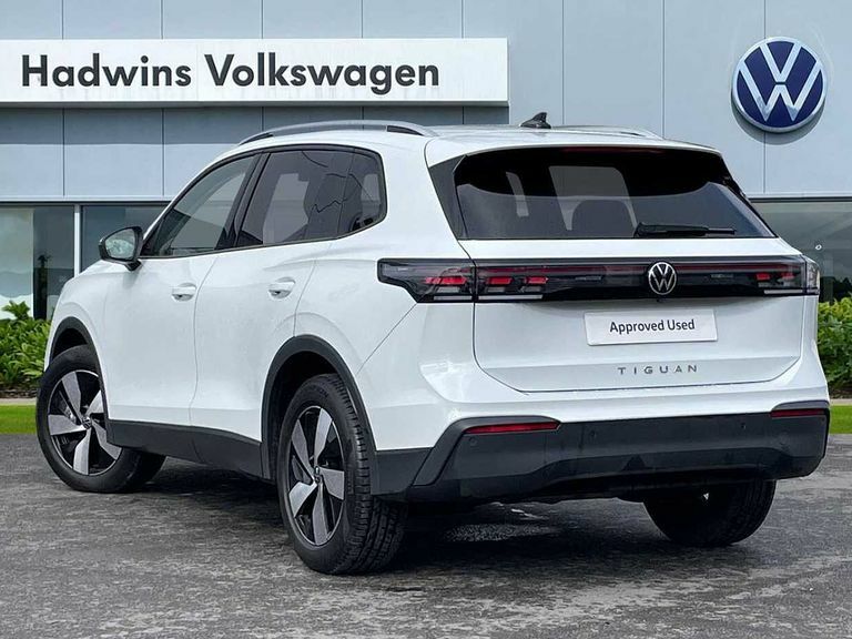 Volkswagen Tiguan 2.0 Tdi Match Dsg White #3