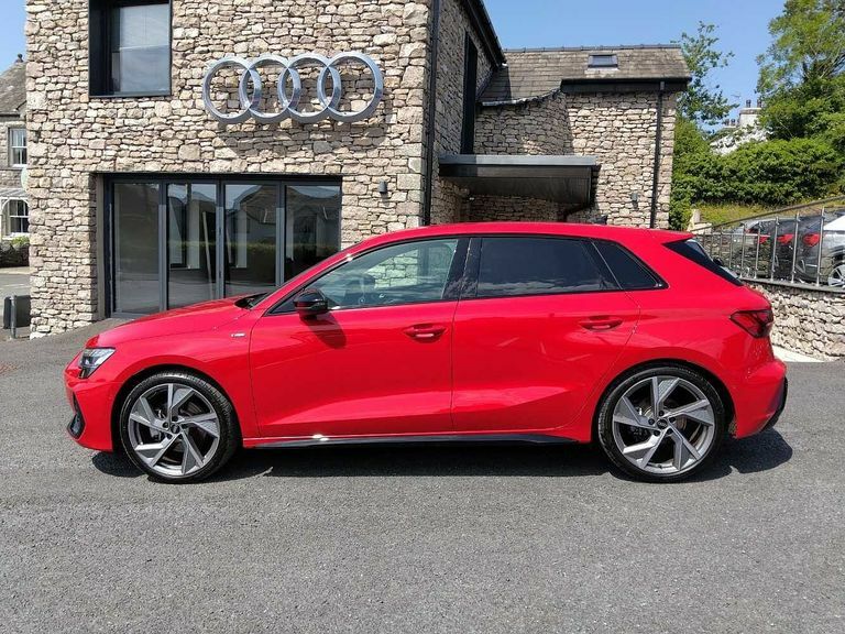 Audi A3 Black Edition Tfsi 150 Ps S Tronic PJ75LYO Red #4