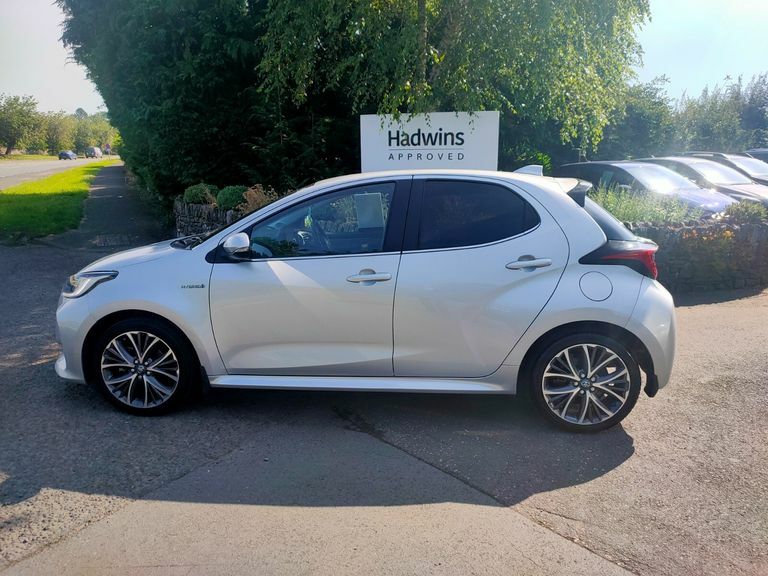 Toyota Yaris 1.5 Hybrid Excel Cvt Silver #5