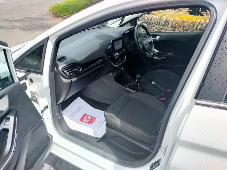 Ford Fiesta 1.1 Zetec White #3