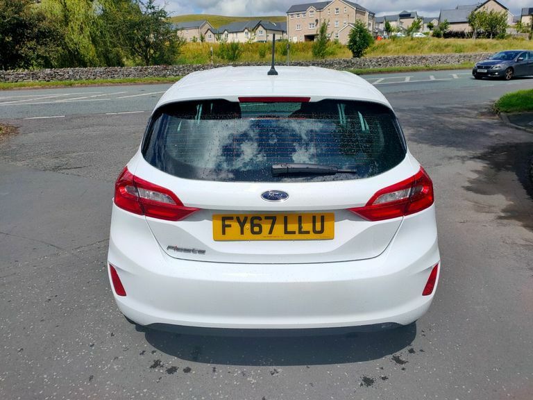 Ford Fiesta 1.1 Zetec White #6