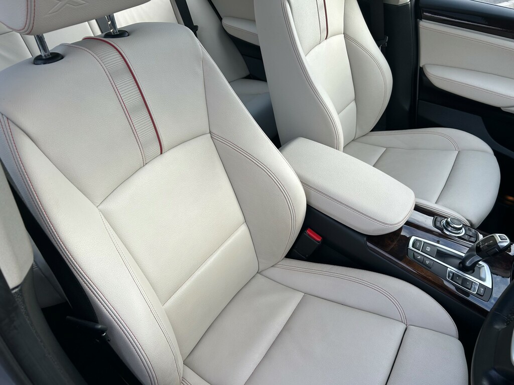 BMW X3 20D Xline Red #10