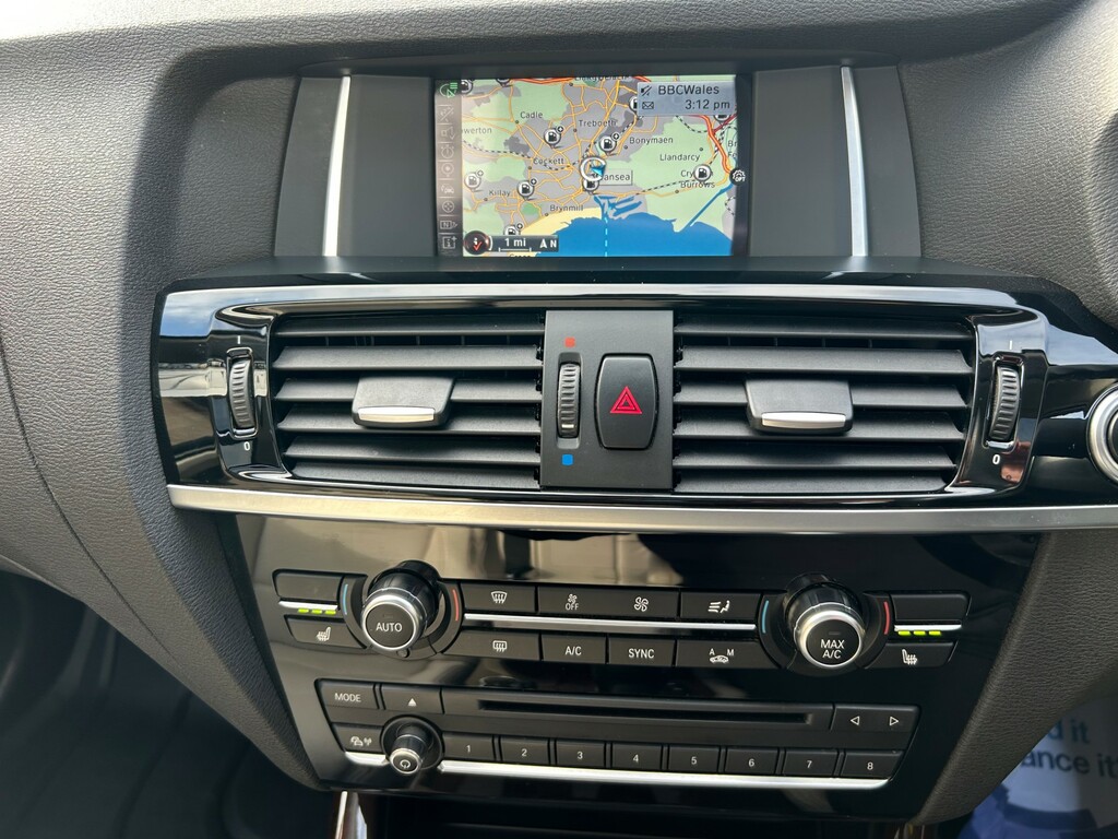 BMW X3 20D Xline Red #19