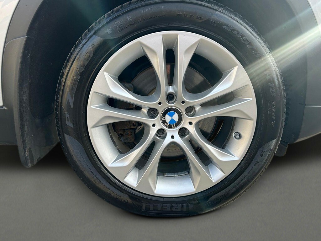 BMW X3 20D Xline Red #25