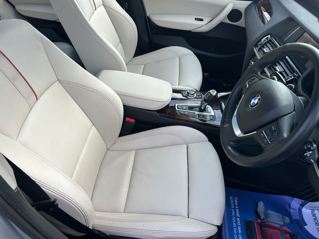 BMW X3 20D Xline Red #9