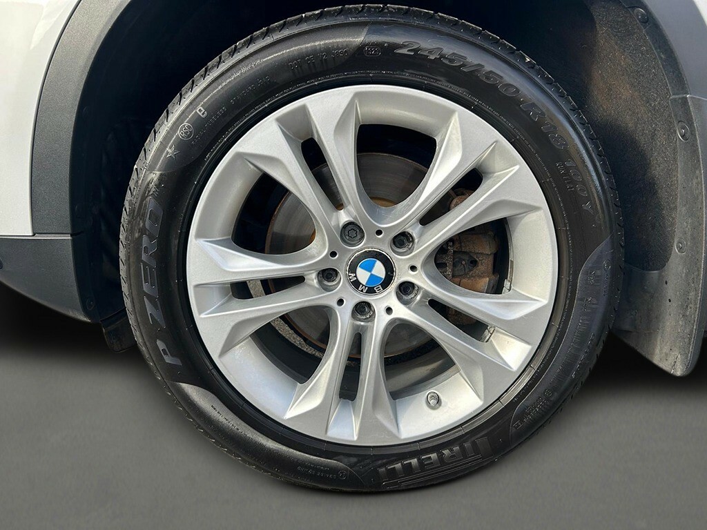 BMW X3 20D Xline Red #26