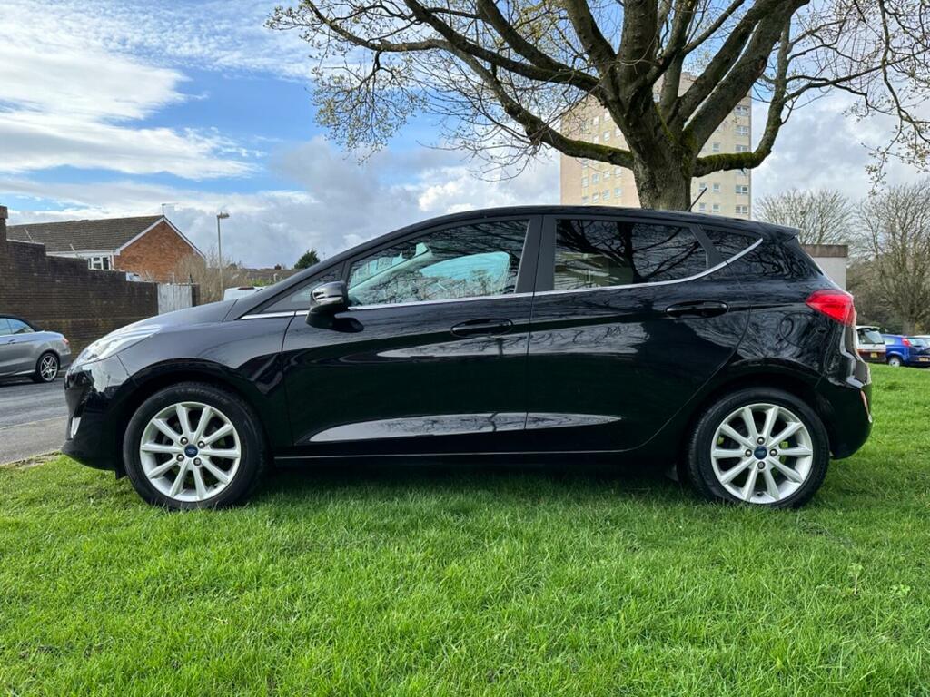 Ford Fiesta 1.0 T Ecoboost Titanium PF19HWC Black #6