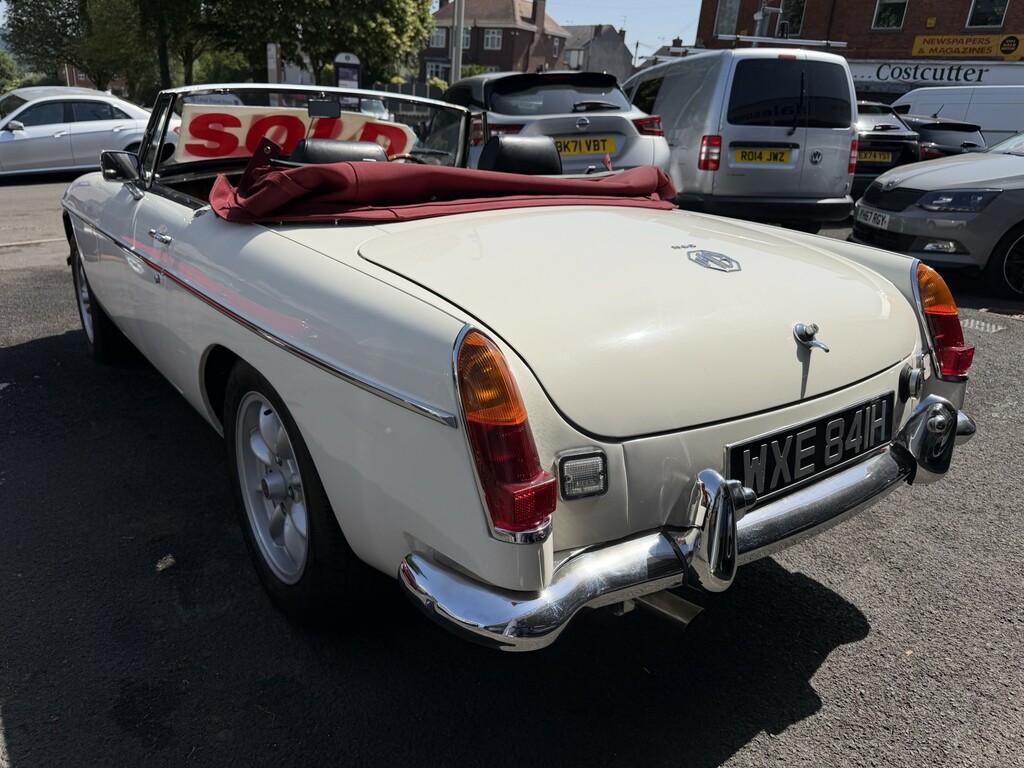 MG MGB 1.8 Roadster Beautifully Restored White #6