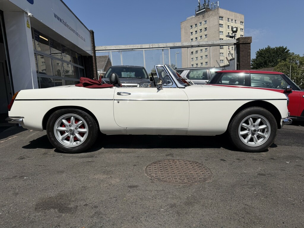 MG MGB 1.8 Roadster Beautifully Restored White #3